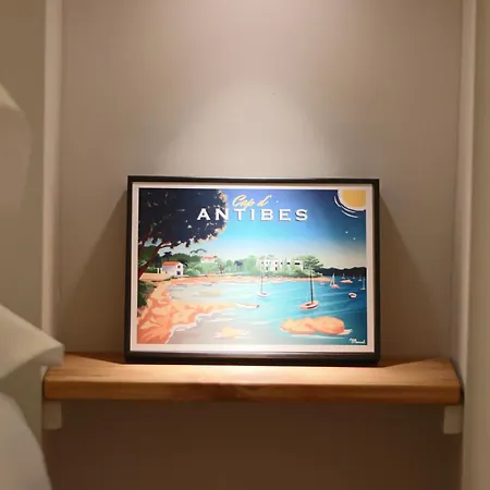 Lägenhet Sejour De Luxe Au Vieil & Proche Antibes
